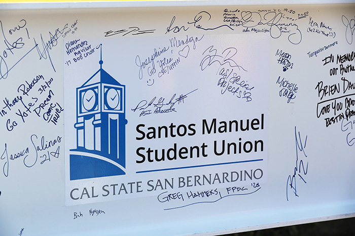 The signed beam for the topping out ceremony